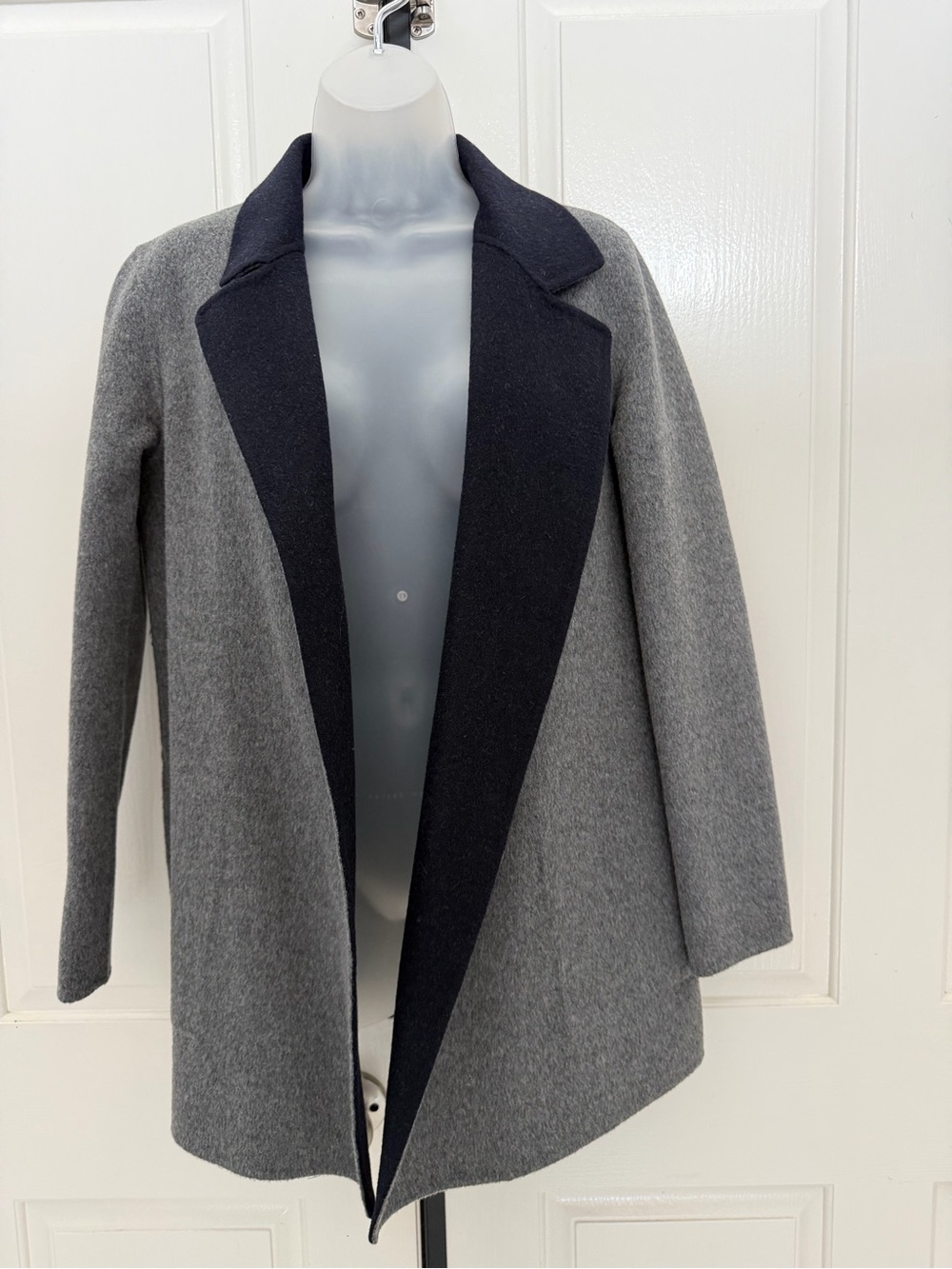 Theory Reversible Grey and Black Open-Front Wool/Cashmere Blend Coat Sz S